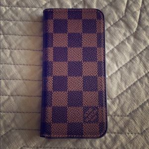 Louis Vuitton 8 phone case.
